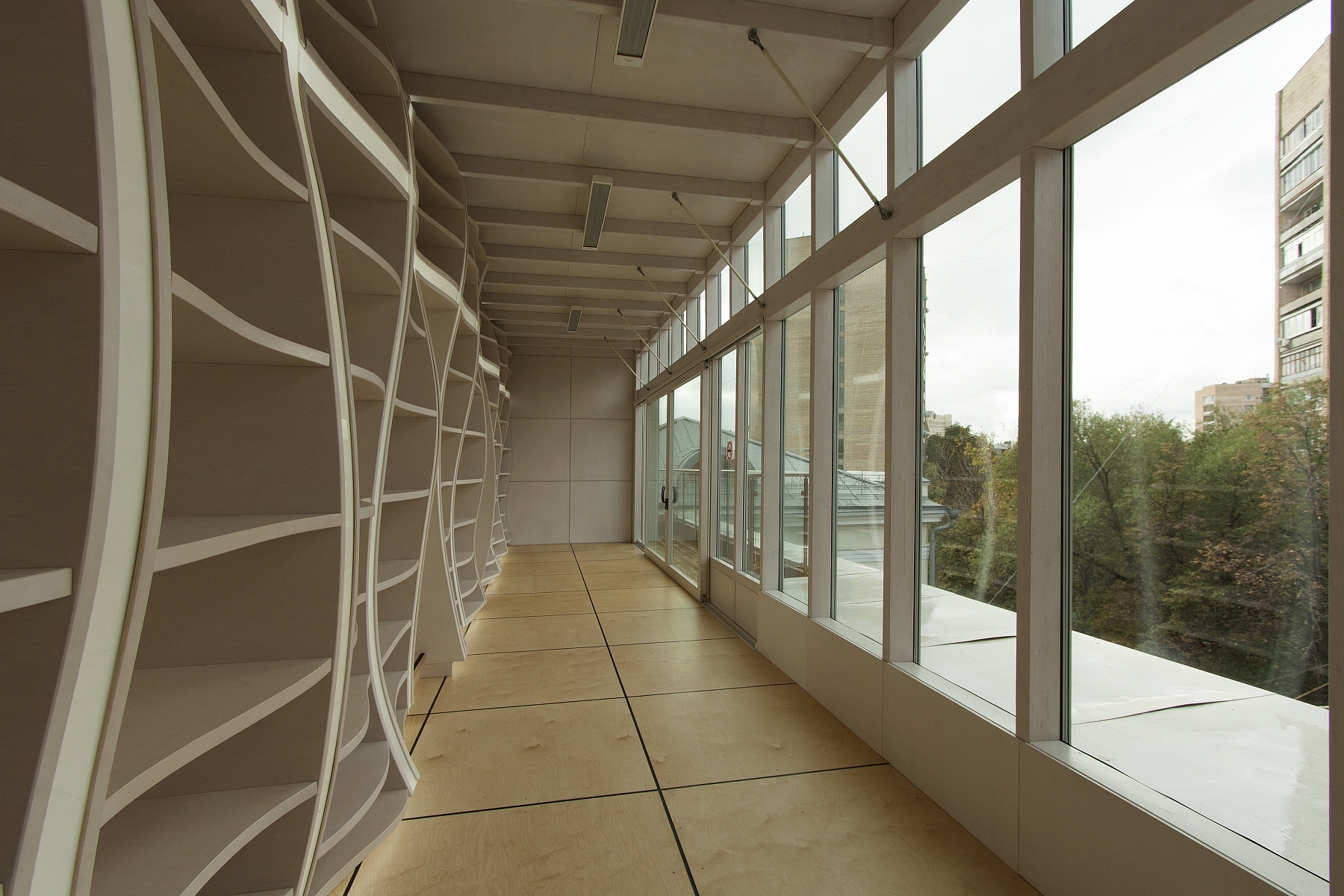 Переход между зданиями в БЦ "Красная Роза" для "Яндекс"